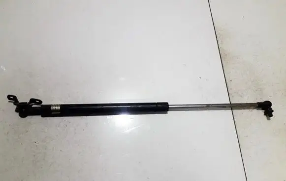 Mitsubishi Colt Tailgate/trunk strut/damper