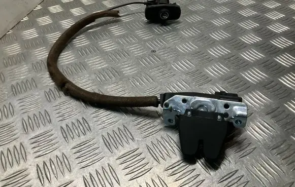 Mercedes-Benz C W204 Tailgate/trunk/boot lock/catch/latch A2047500185