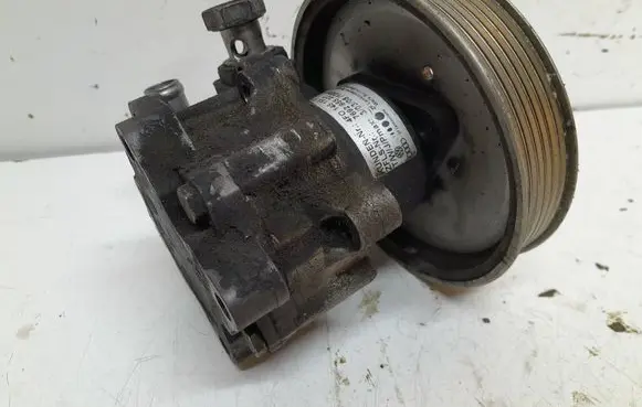 Audi A4 S4 B7 8E 8H Power steering pump 4F0145155P 06D145255B