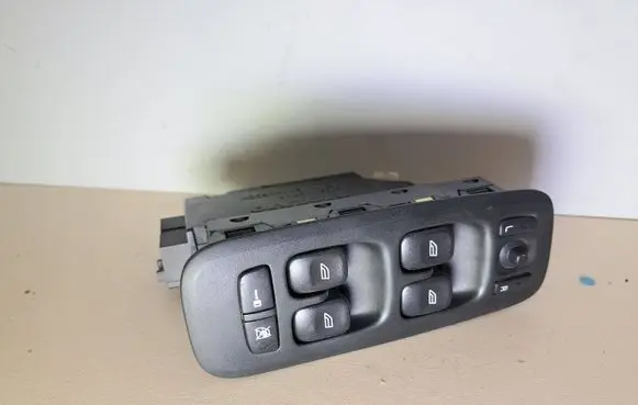 Volvo V70 Electric window control switch 30773895 03459020