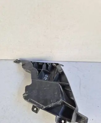 Headlight/headlamp mounting bracket