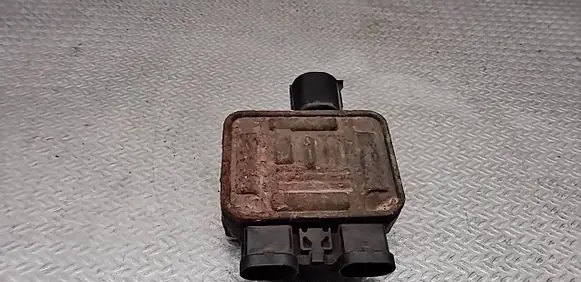 Ford Mondeo MK IV Coolant fan relay 940004105