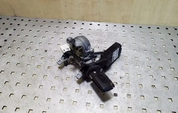 Peugeot 4007 Ignition lock 8670A012