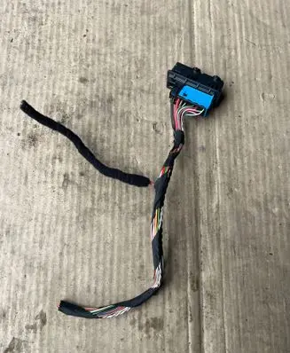 BMW 5 G30 G31 G38 Front door wiring loom 9221027 18235111B PA66GF30