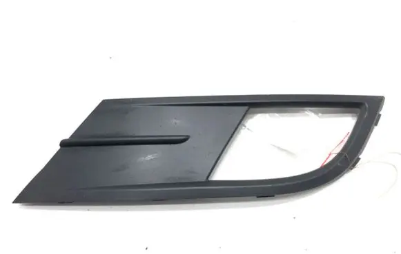 Volkswagen Jetta VI Front bumper lower grill 5C6853666E