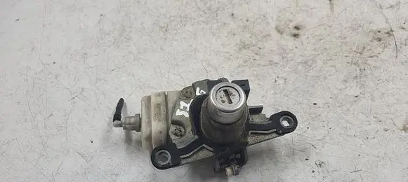 Audi A4 S4 B5 8D Tailgate exterior lock 8D0862055