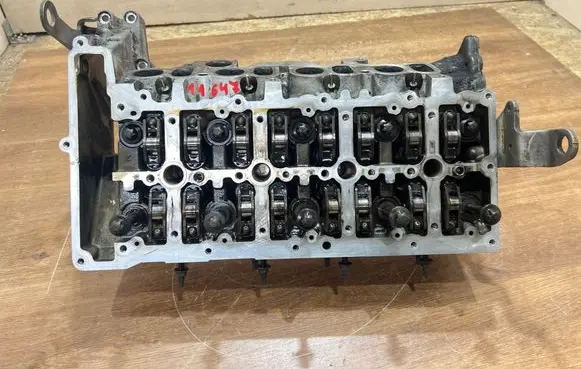 BMW 3 E90 E91 Engine head 7797678