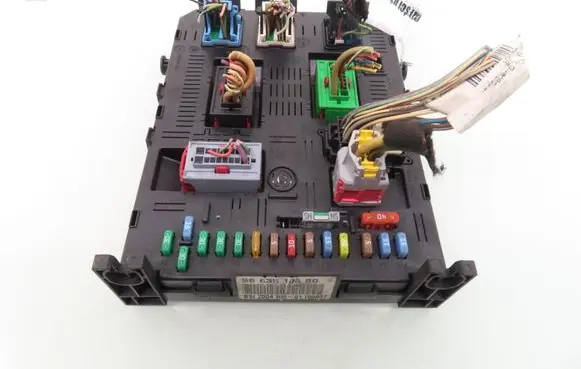 Peugeot 307 Central body control module 9663510580