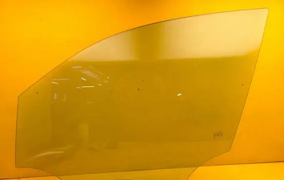 Mercedes-Benz GLE W167 Front door vent window glass four-door 