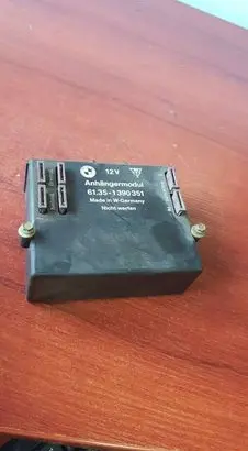 BMW 5 E34 Tow bar trailer control unit/module 1390351