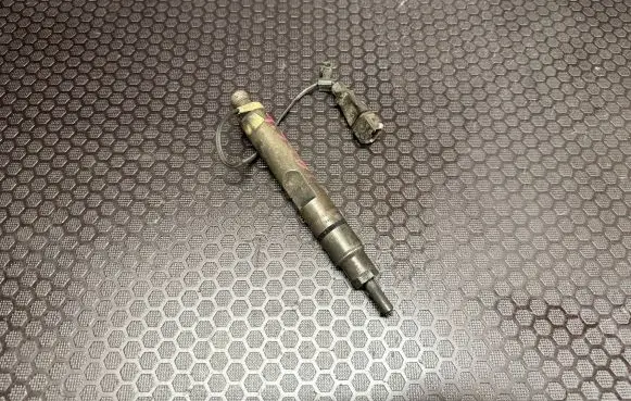 Audi A4 S4 B5 8D Fuel injector 028130201g