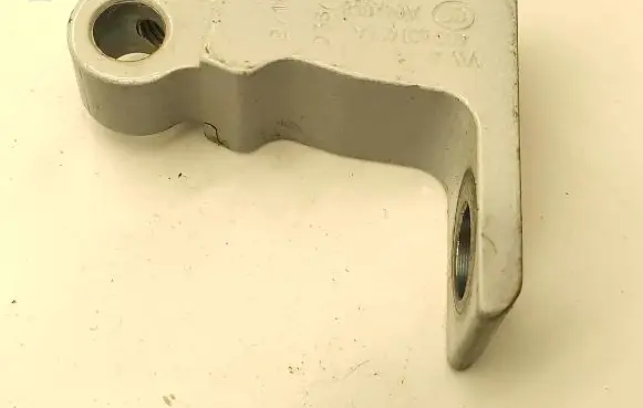 Man TGE 1gen Front door upper hinge 4G0831401A