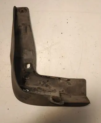 Toyota Avensis T220 Front mudguard 7662205020