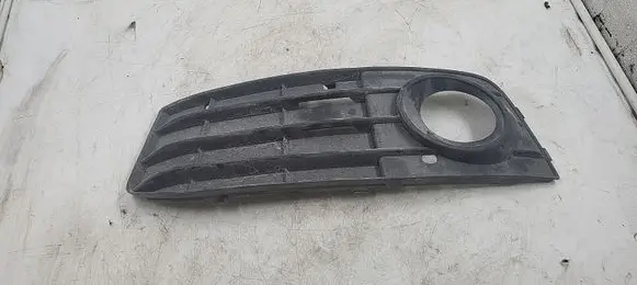 Audi A6 S6 C5 4B Front fog light trim/grill