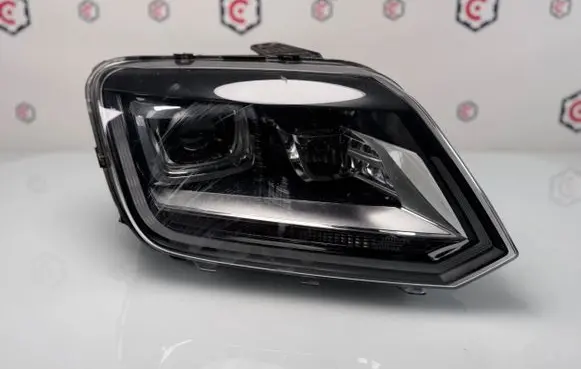 Volkswagen Amarok Headlight/headlamp 2H3941032