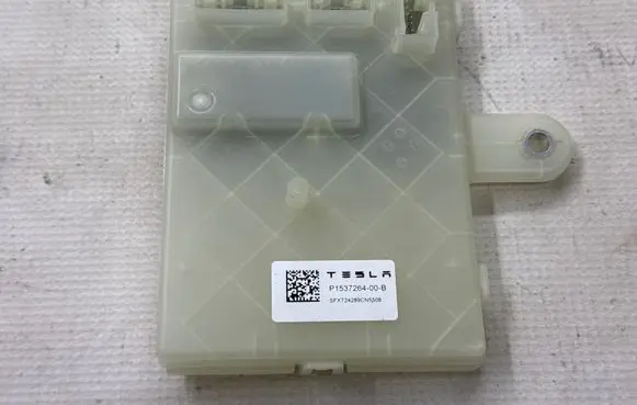Tesla Model Y Other control units/modules 153726400B
