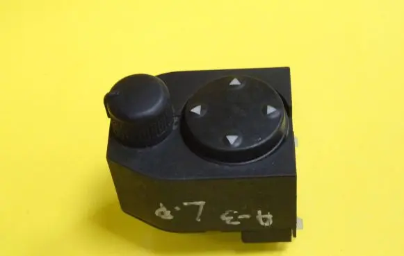 Audi A3 S3 8L Wing mirror switch 8D0959565A