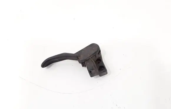 Volkswagen PASSAT B5 Engine bonnet (hood) release handle