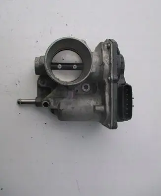 Toyota Yaris Throttle body valve 2203047040 TE0KAWDP