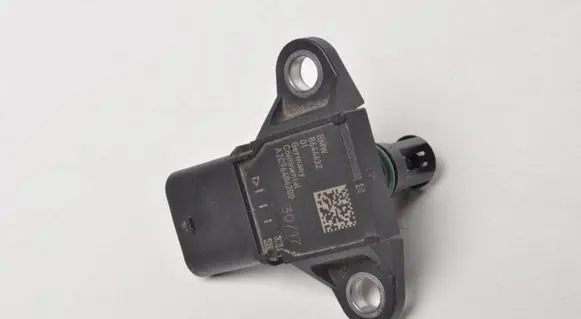 BMW 7 G11 G12 Turbo air boost pressure sensor 8644432