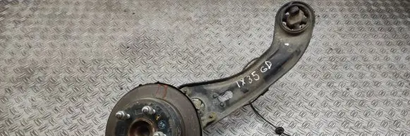 Rear wheel hub spindle/knuckle