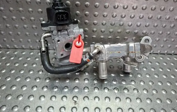 Peugeot 108 EGR valve S27624011 256800Q010