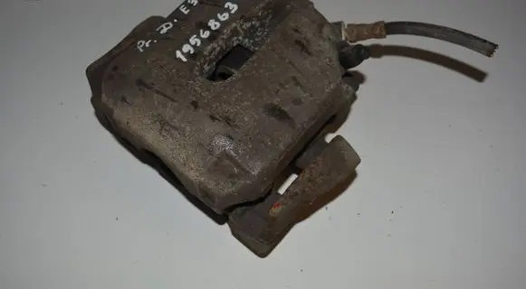 BMW 5 E39 Front brake caliper