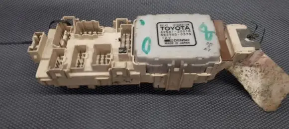 Toyota Camry VIII XV70 Fuse box set 82641-20010