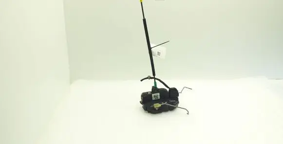 Chevrolet Cruze Rear door lock 13503787 3023800