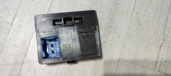 Peugeot 208 Other control units/modules 9848932380 20104696 0071837
