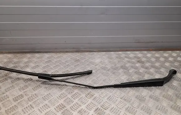 Audi Q3 F3 Front wiper blade arm 83B955408A
