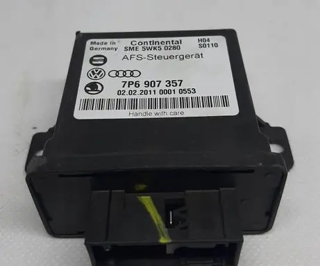 Volkswagen Touareg II Light module LCM 7P6907357