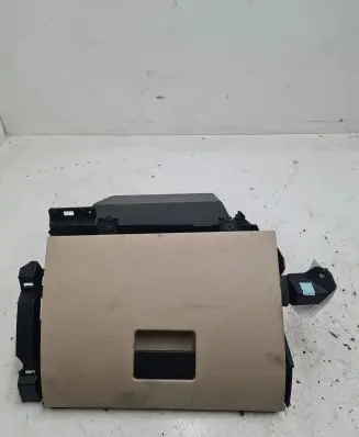 Ford C-MAX I Glove box 3M51R06008