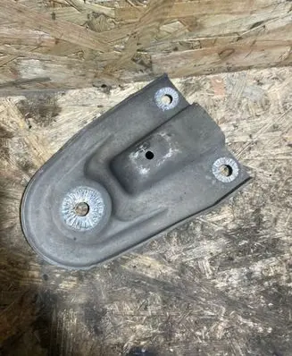 Audi A6 S6 C6 4F Engine mounting bracket 4F0399541C