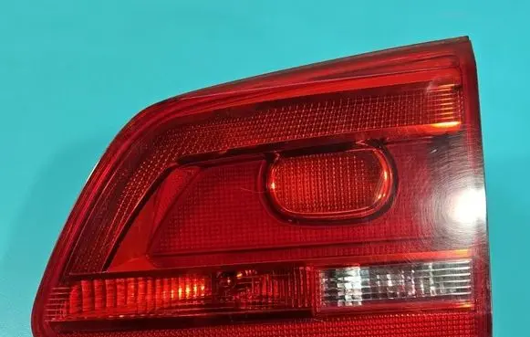Volkswagen Touran I Rear/tail lights 1T0945094 IMPRK1578875