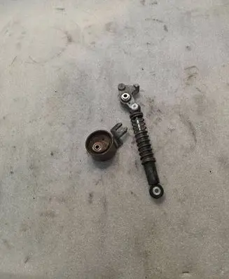 Audi A8 S8 D2 4D Timing belt tensioner 