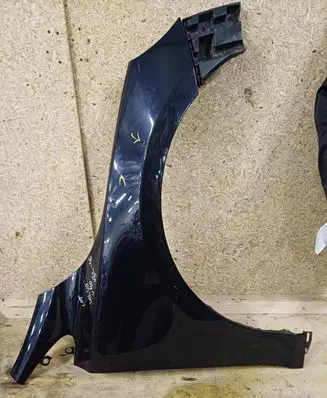 Volvo V40 Cross country Fender 121212