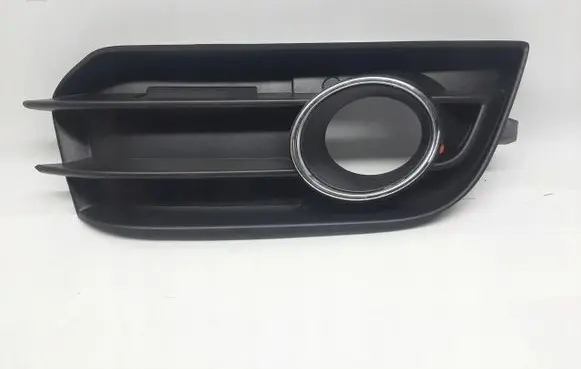 Audi A1 Front bumper lower grill 8X0807682