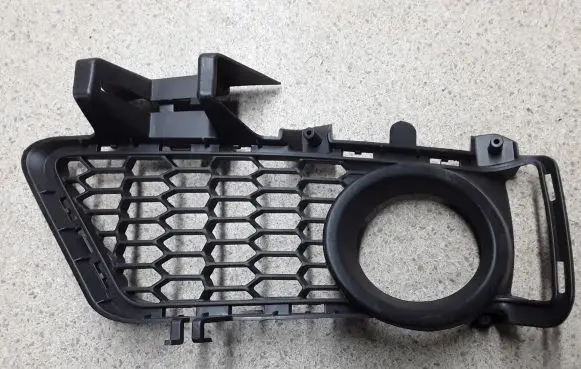 BMW 3 F30 F35 F31 Front bumper lower grill 8062632