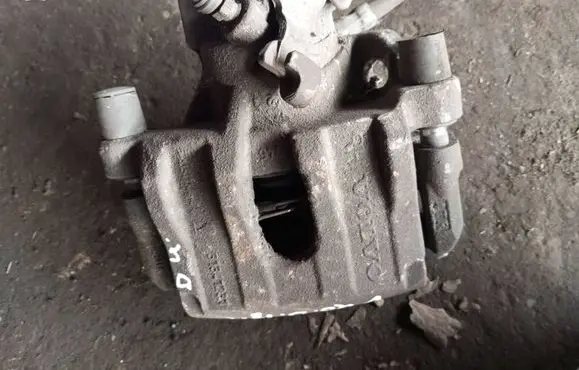 Volvo V40 Rear brake caliper 31341231