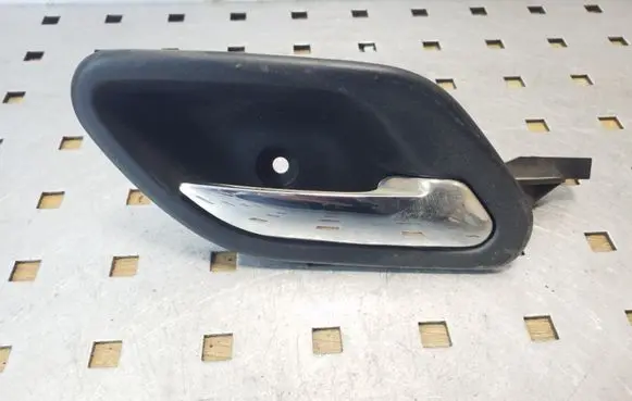 BMW 5 E39 Front door interior handle 8226050