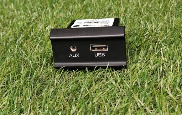 KIA Picanto USB socket connector 96120G6000