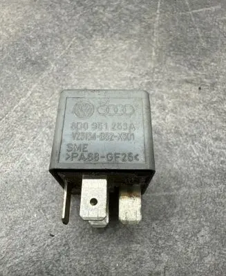 Audi A4 S4 B6 8E 8H Other relay 8D0951253A V23134B52X301