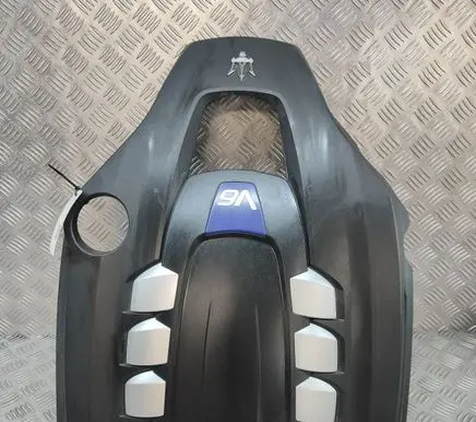 Maserati Ghibli Engine cover (trim) 670003410