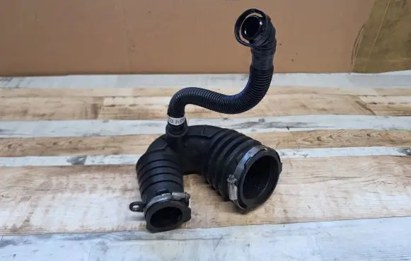 Audi A6 S6 C6 4F Air intake hose/pipe 4F0129615E 4F0129615