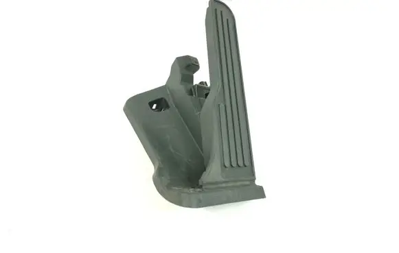 Chevrolet Camaro Accelerator throttle pedal 84366712