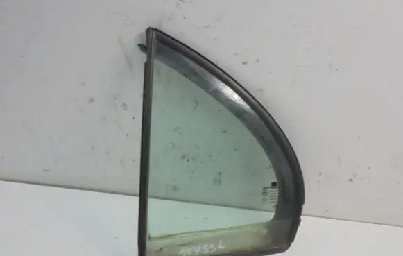 Chevrolet Evanda Rear side window 