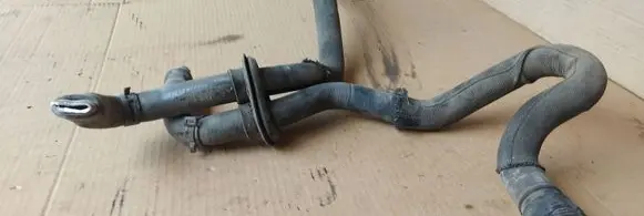 Audi A4 S4 B7 8E 8H Engine coolant pipe/hose 8E1819350AG