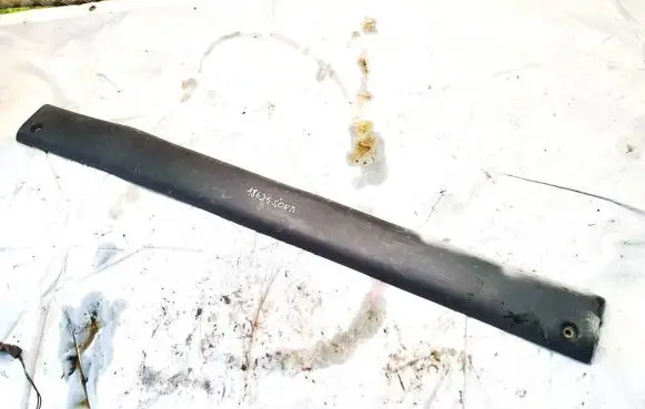 Renault Espace III Rear door trim (molding) 7701692582
