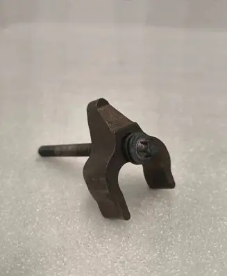 BMW 1 F20 F21 Fuel Injector clamp holder 7809798
